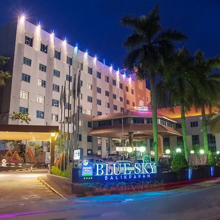 Blue Sky Hotel Balikpapan Buitenkant foto