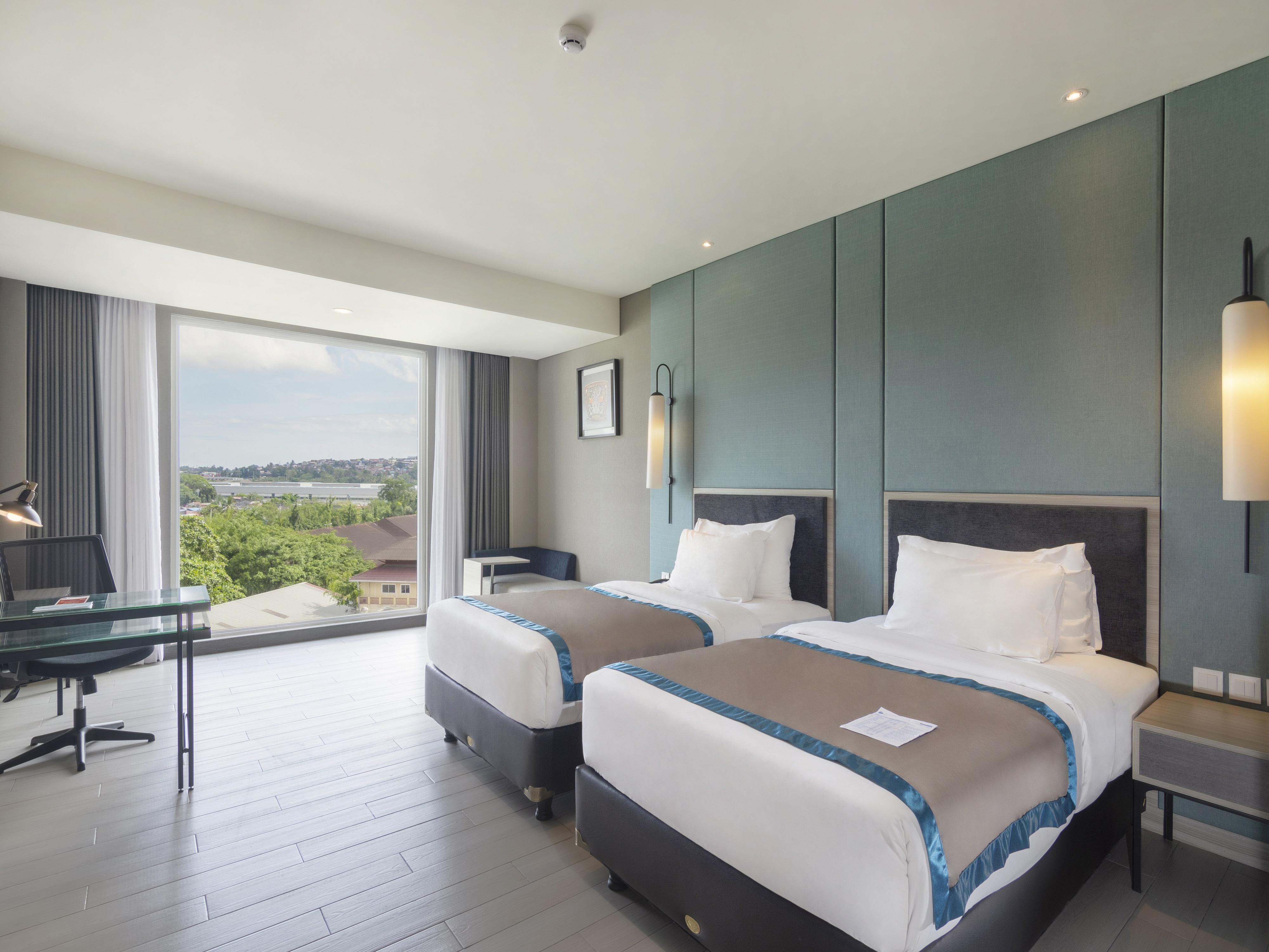 Blue Sky Hotel Balikpapan Buitenkant foto