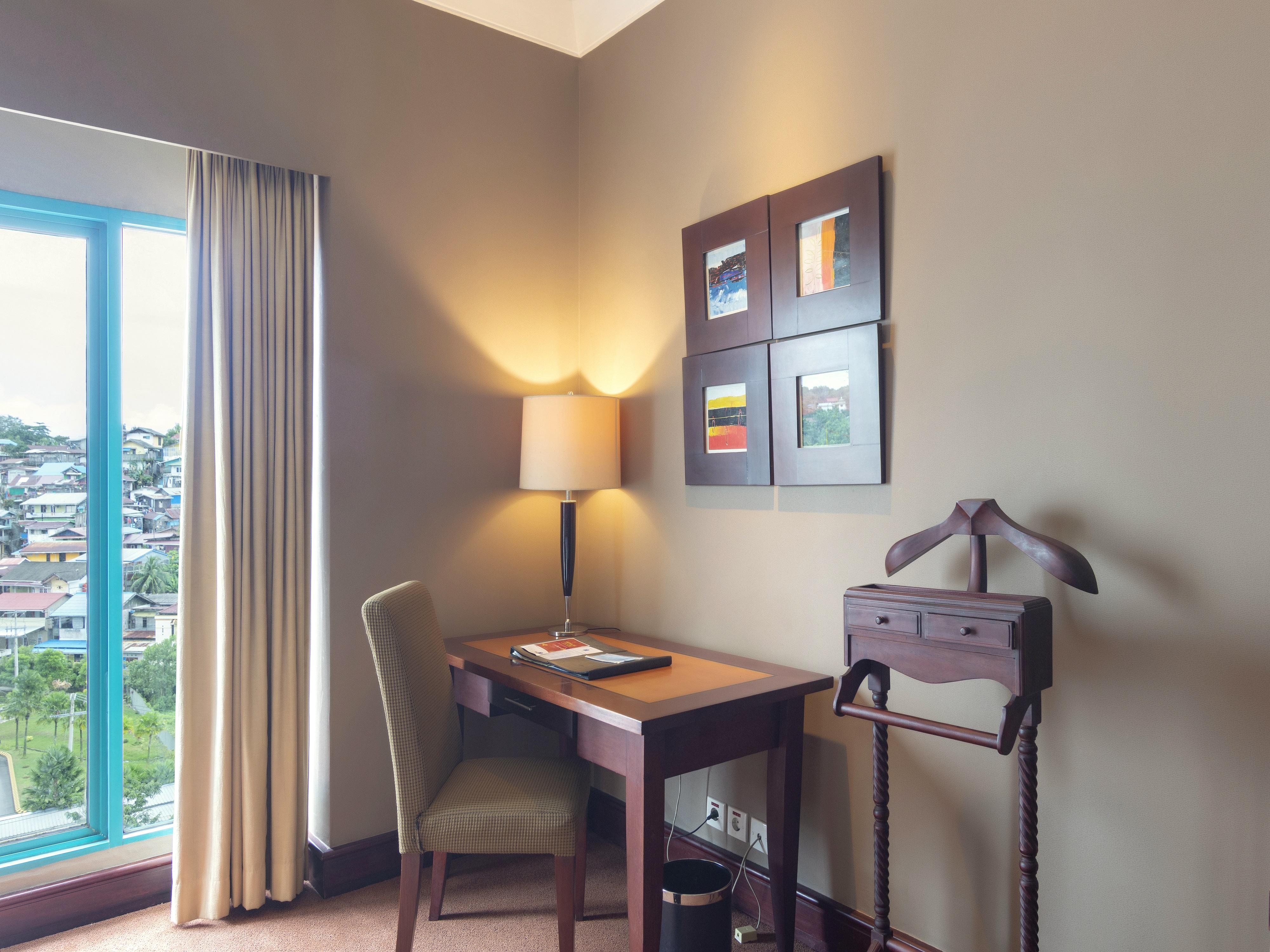 Blue Sky Hotel Balikpapan Buitenkant foto