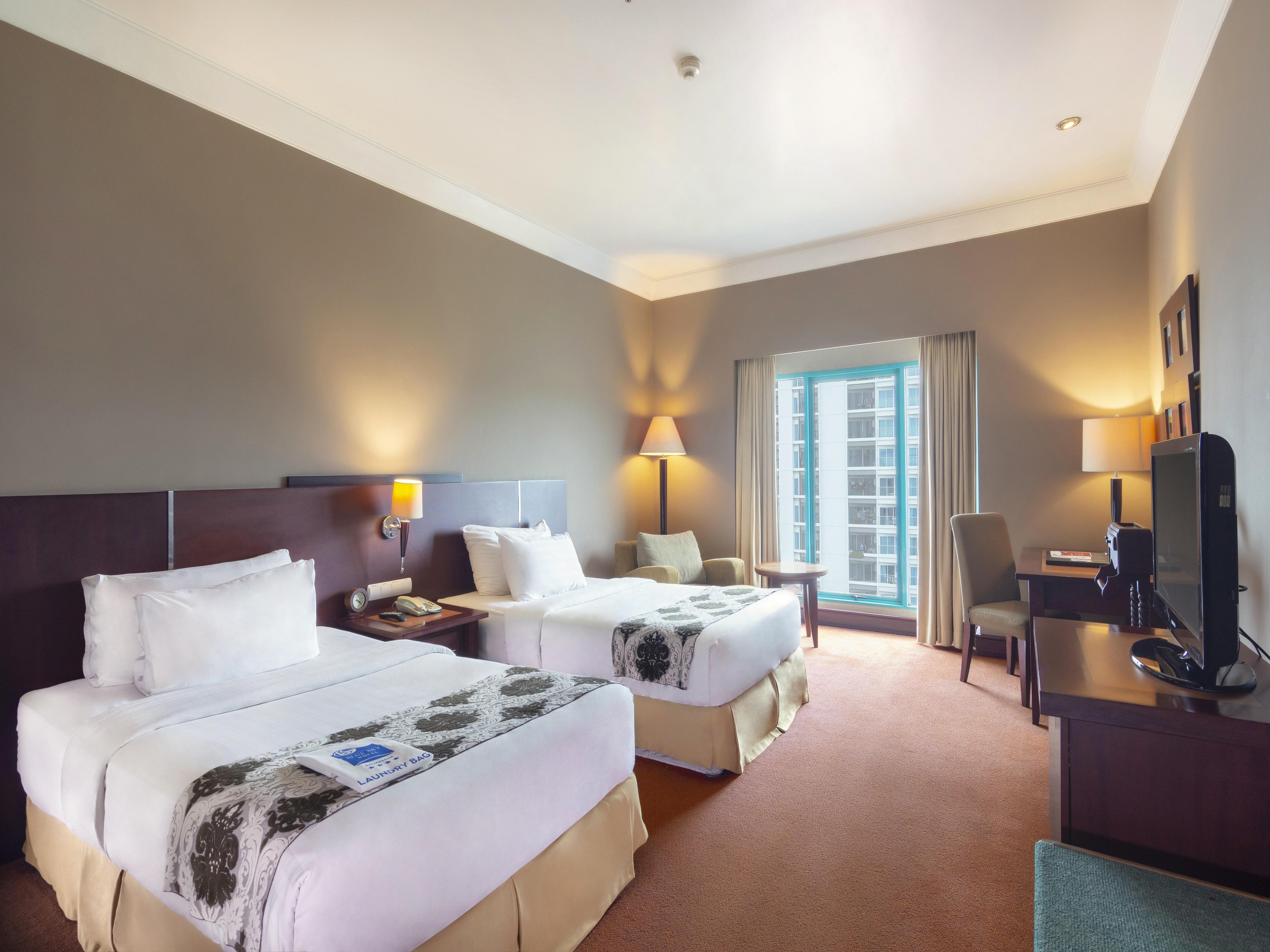 Blue Sky Hotel Balikpapan Buitenkant foto