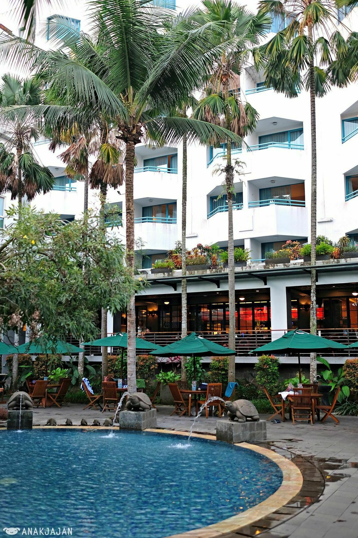 Blue Sky Hotel Balikpapan Buitenkant foto